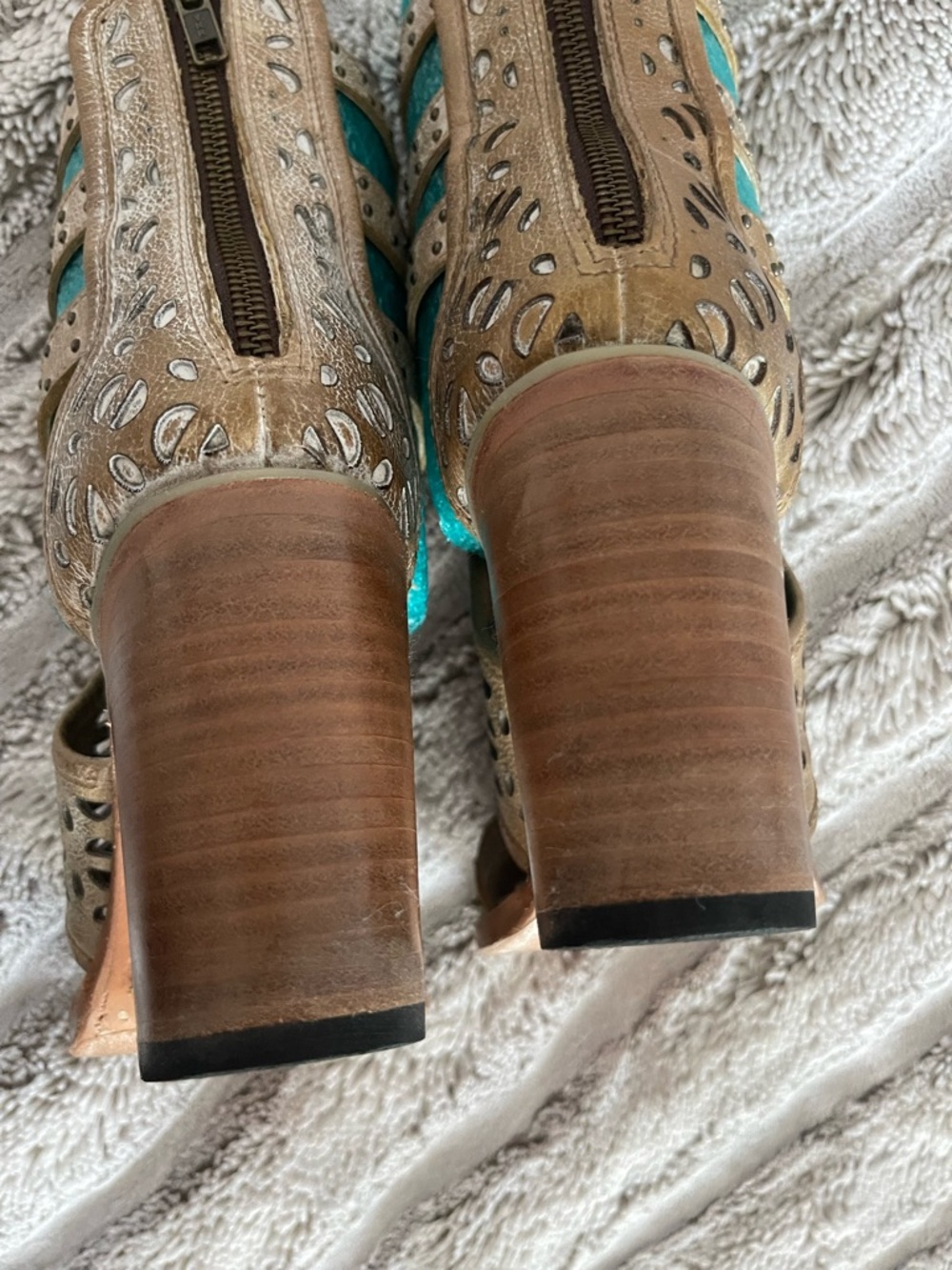 Freebird by Steven Hawk sandals in taupe - Picture 7 of 11